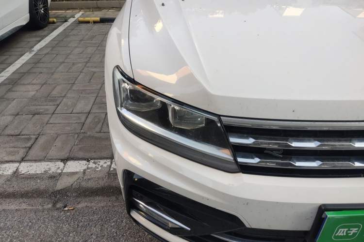 Used Volkswagen Tiguan L 2021 330TSI Automatic Two-Wheel Drive R-Line Enhanced Edition Right Front Headlight