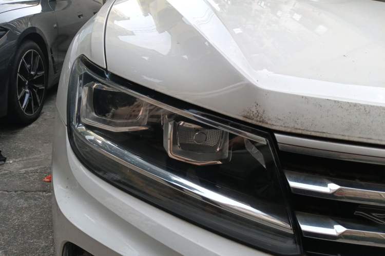 Used Volkswagen Tiguan L 2021 330TSI Automatic Two-Wheel Drive R-Line Enhanced Edition Right Front Headlight