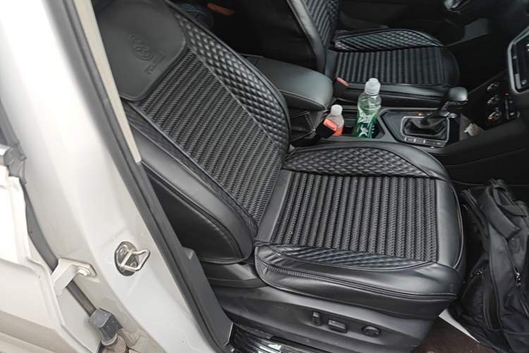 Used Volkswagen Tiguan L 2021 330TSI Automatic Two-Wheel Drive Smart Edition Right Front Seat