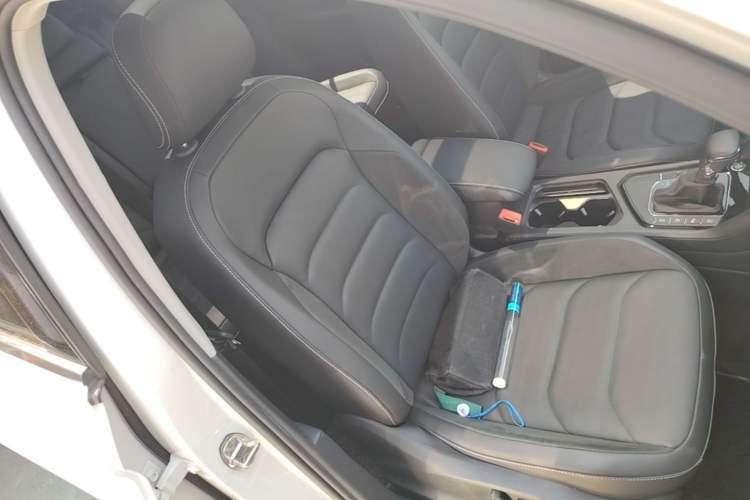 Used Volkswagen Tiguan L 2021 330TSI Automatic Two-Wheel Drive R-Line Enhanced Edition Right Front Seat