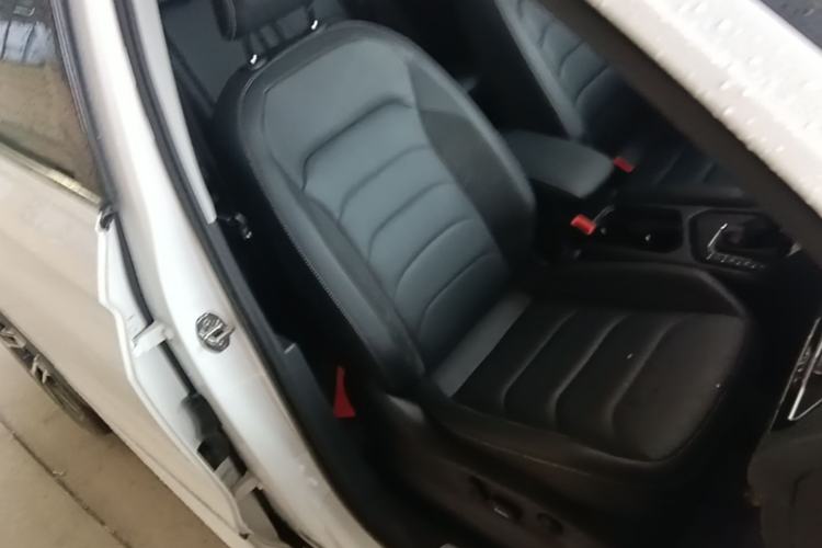 Used Volkswagen Tiguan L 2021 330TSI Automatic Two-Wheel Drive R-Line Enhanced Edition Right Front Seat