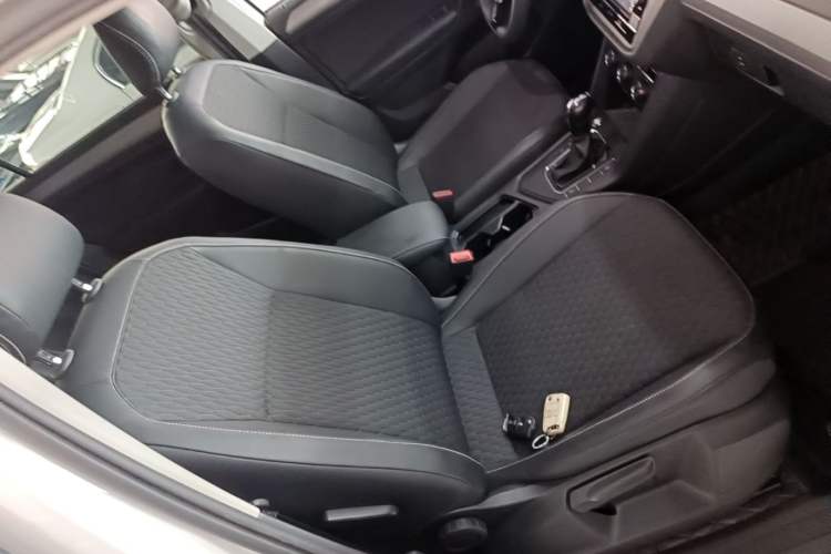 Used Volkswagen Tiguan L 2021 330TSI Automatic Two-Wheel Drive Comfort Edition Right Front Seat