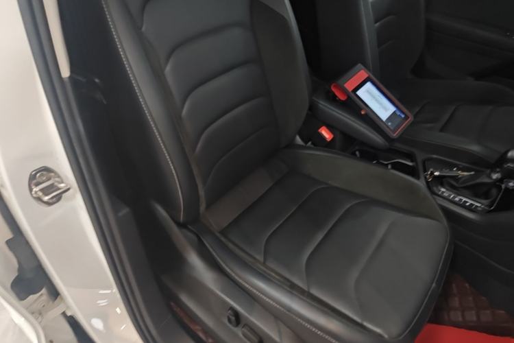Used Volkswagen Tiguan L 2021 330TSI Automatic Two-Wheel Drive Smart Edition Right Front Seat
