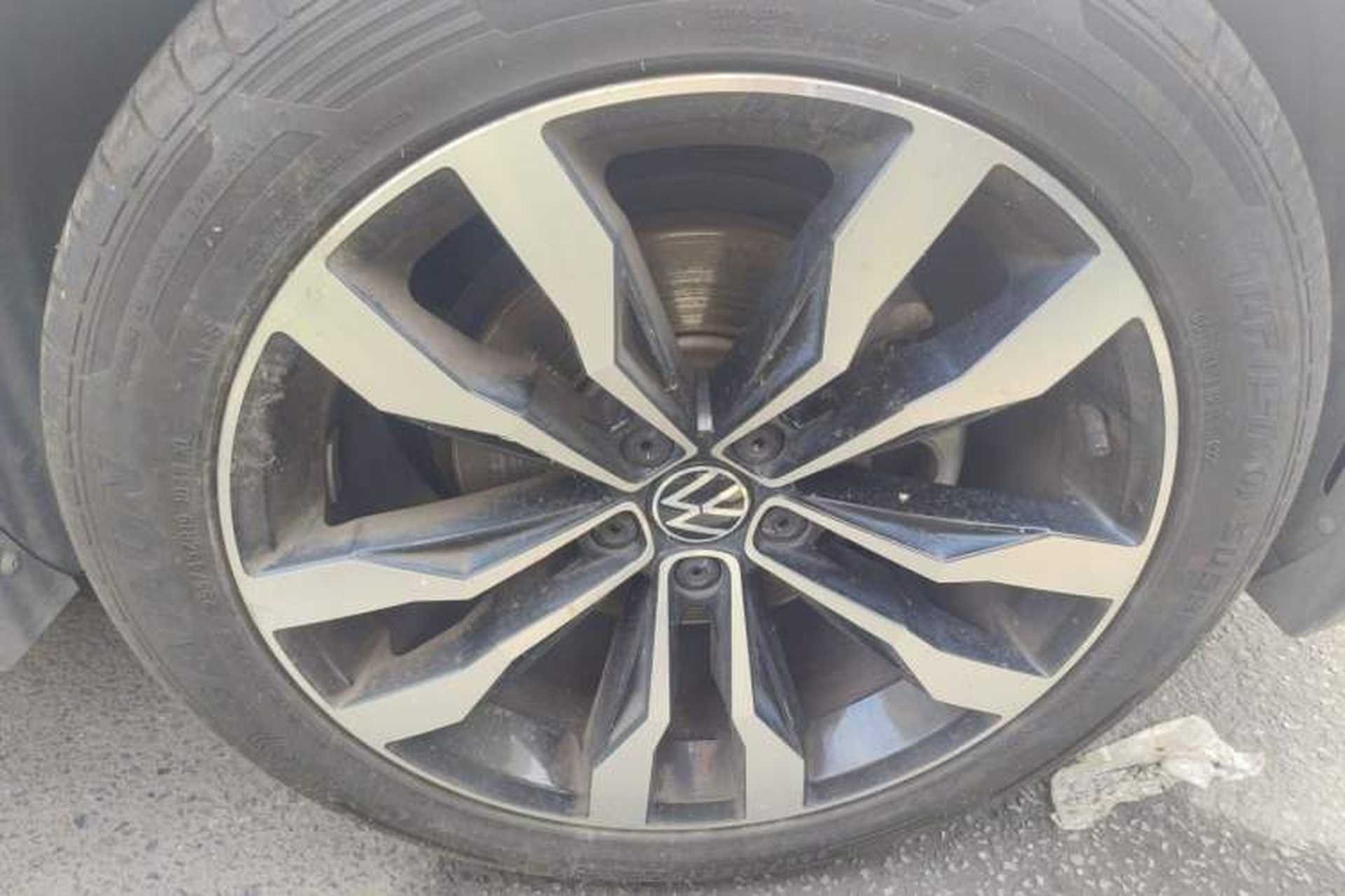 Used Volkswagen Tiguan L 2021 330TSI Automatic Two-Wheel Drive R-Line Enhanced Edition Right Front Wheel Hub