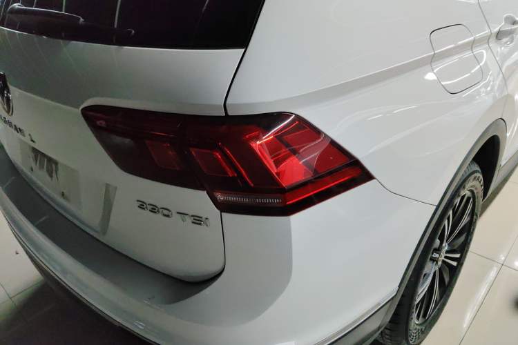 Used Volkswagen Tiguan L 2021 330TSI Automatic Two-Wheel Drive Smart Edition Right Rear Taillight