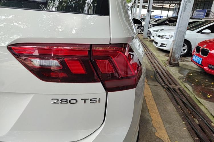 Used Volkswagen Tiguan L 2021 280TSI Automatic Two-Wheel Drive Smart Edition Right Rear Taillight