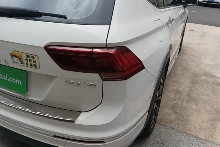 Used Volkswagen Tiguan L 2021 330TSI Automatic Two-Wheel Drive R-Line Flagship Edition Right Rear Taillight