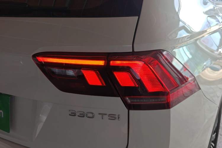 Used Volkswagen Tiguan L 2021 330TSI Automatic Two-Wheel Drive Smart Edition Right Rear Taillight