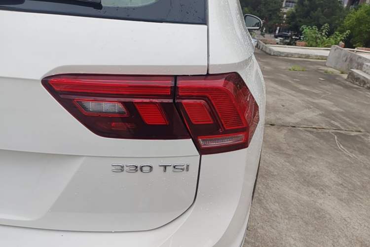 Used Volkswagen Tiguan L 2021 330TSI Automatic Two-Wheel Drive R-Line Enhanced Edition Right Rear Taillight