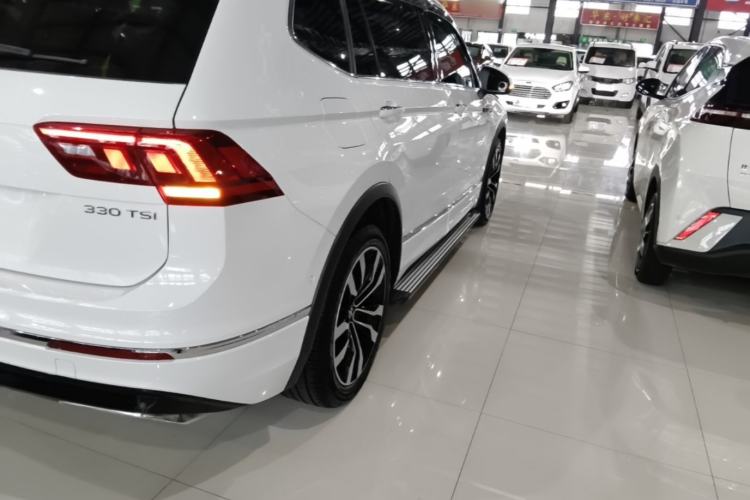 Used Volkswagen Tiguan L 2021 330TSI Automatic Two-Wheel Drive R-Line Enhanced Edition Right Rear Taillight