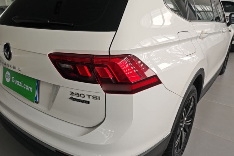 Used Volkswagen Tiguan L 2021 330TSI Automatic Two-Wheel Drive Smart Edition Right Rear Taillight