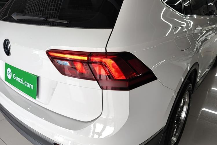 Used Volkswagen Tiguan L 2021 330TSI Automatic Two-Wheel Drive Smart Edition Right Rear Taillight