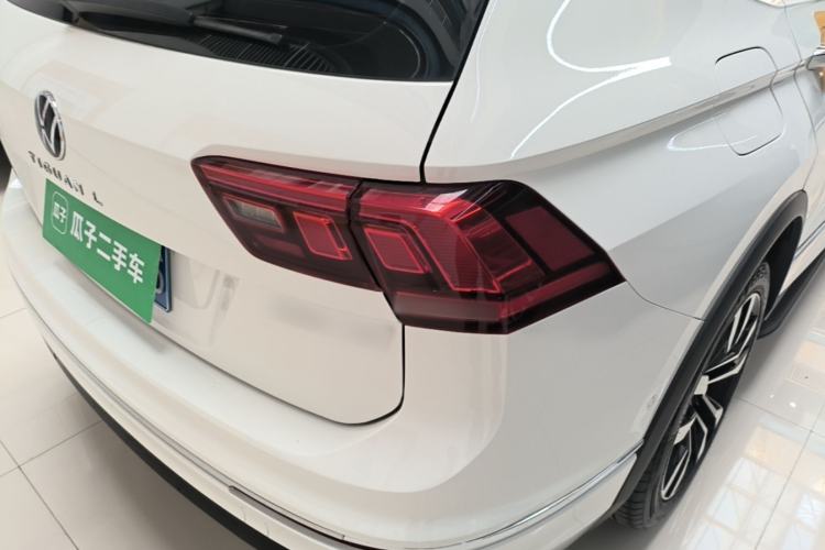 Used Volkswagen Tiguan L 2021 330TSI Automatic Two-Wheel Drive R-Line Enhanced Edition Right Rear Taillight