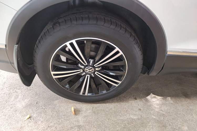 Used Volkswagen Tiguan L 2021 280TSI Automatic Two-Wheel Drive Smart Edition Right Rear Wheel Hub