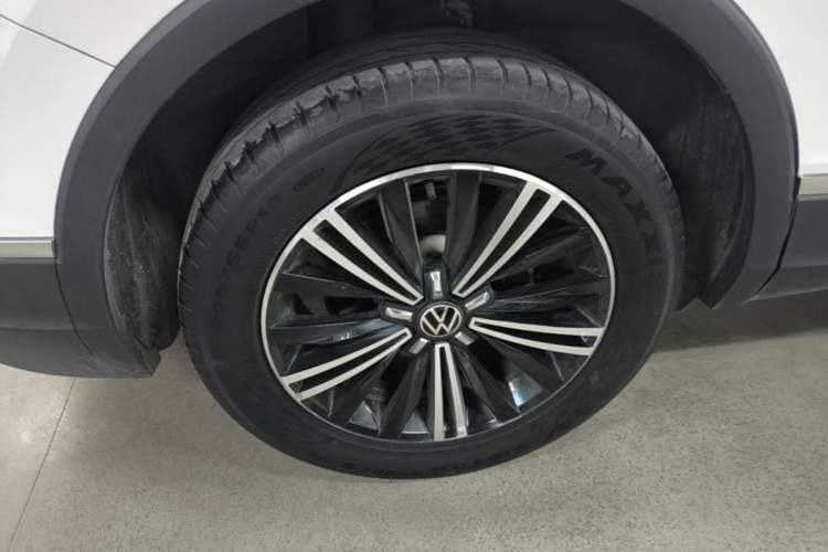 Used Volkswagen Tiguan L 2021 330TSI Automatic Two-Wheel Drive Smart Edition Right Rear Wheel Hub