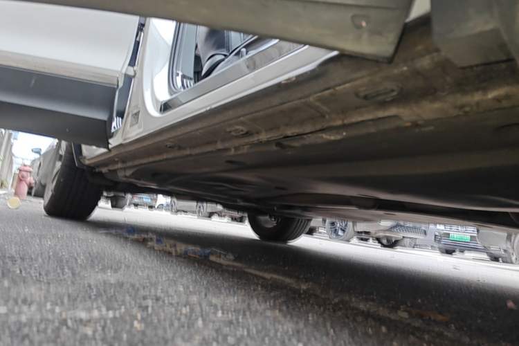 Used Volkswagen Tiguan L 2021 330TSI Automatic Two-Wheel Drive Smart Edition Right Side Sill