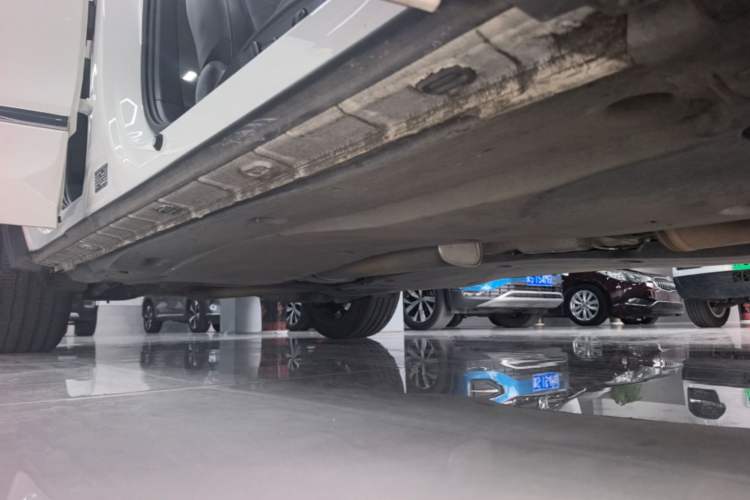 Used Volkswagen Tiguan L 2021 330TSI Automatic Two-Wheel Drive R-Line Enhanced Edition Right Side Sill