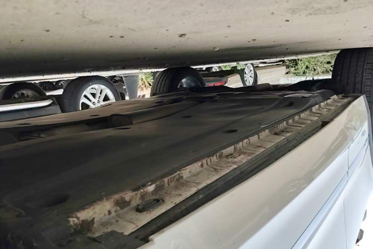 Used Volkswagen Tiguan L 2021 330TSI Automatic Two-Wheel Drive R-Line Enhanced Edition Right Side Sill