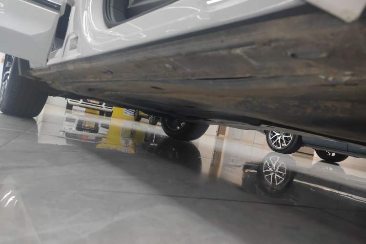Used Volkswagen Tiguan L 2021 330TSI Automatic Two-Wheel Drive R-Line Enhanced Edition Right Side Sill