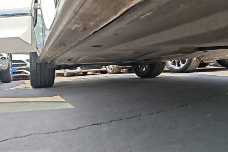Used Volkswagen Tiguan L 2021 330TSI Automatic Two-Wheel Drive R-Line Enhanced Edition Right Side Sill