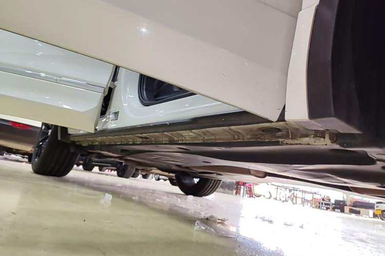 Used Volkswagen Tiguan L 2021 330TSI Automatic Two-Wheel Drive R-Line Enhanced Edition Right Side Sill