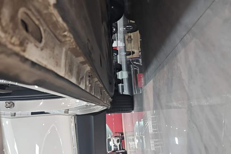 Used Volkswagen Tiguan L 2021 330TSI Automatic Two-Wheel Drive Smart Edition Right Side Sill