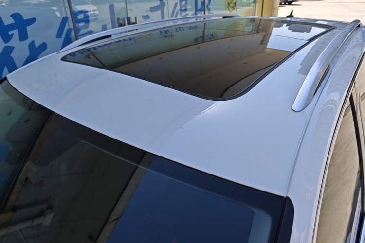 Used Volkswagen Tiguan L 2021 330TSI Automatic Two-Wheel Drive Smart Edition Roof