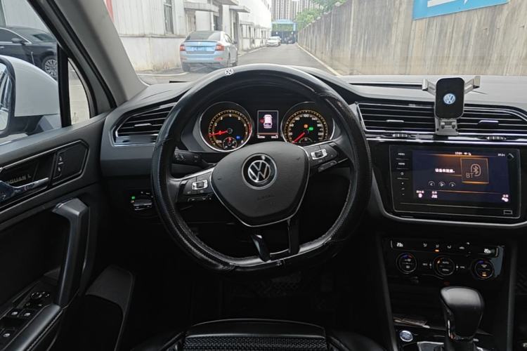 Used Volkswagen Tiguan L 2021 330TSI Automatic Two-Wheel Drive Smart Edition Steering Wheel