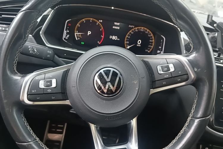 Used Volkswagen Tiguan L 2021 330TSI Automatic Two-Wheel Drive R-Line Flagship Edition Steering Wheel