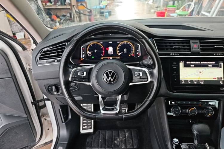 Used Volkswagen Tiguan L 2021 330TSI Automatic Two-Wheel Drive R-Line Enhanced Edition Steering Wheel