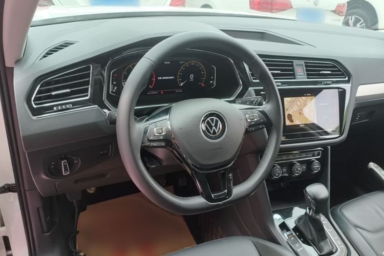Used Volkswagen Tiguan L 2021 280TSI Automatic Two-Wheel Drive Smart Edition Steering Wheel
