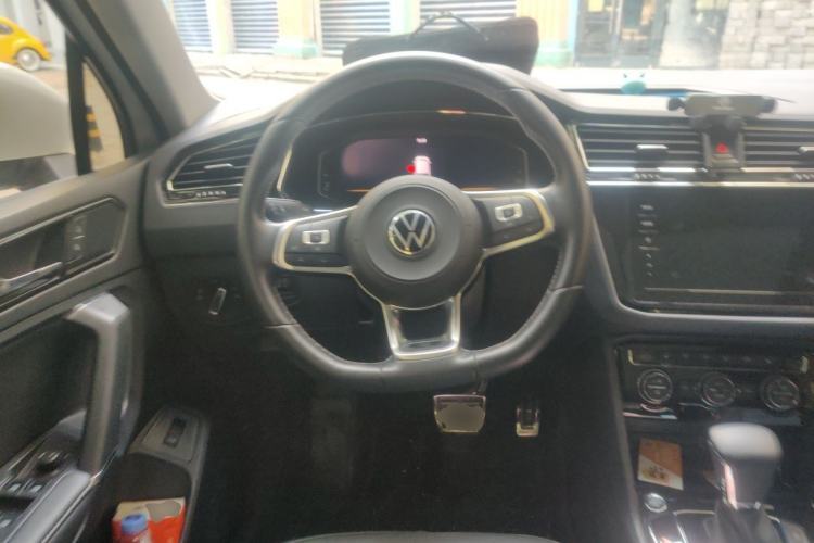 Used Volkswagen Tiguan L 2021 330TSI Automatic Two-Wheel Drive R-Line Enhanced Edition Steering Wheel