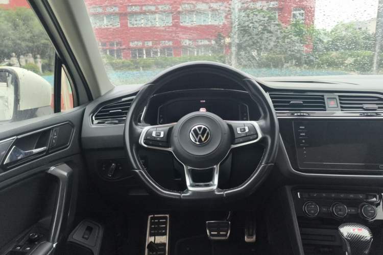 Used Volkswagen Tiguan L 2021 330TSI Automatic Two-Wheel Drive R-Line Enhanced Edition Steering Wheel