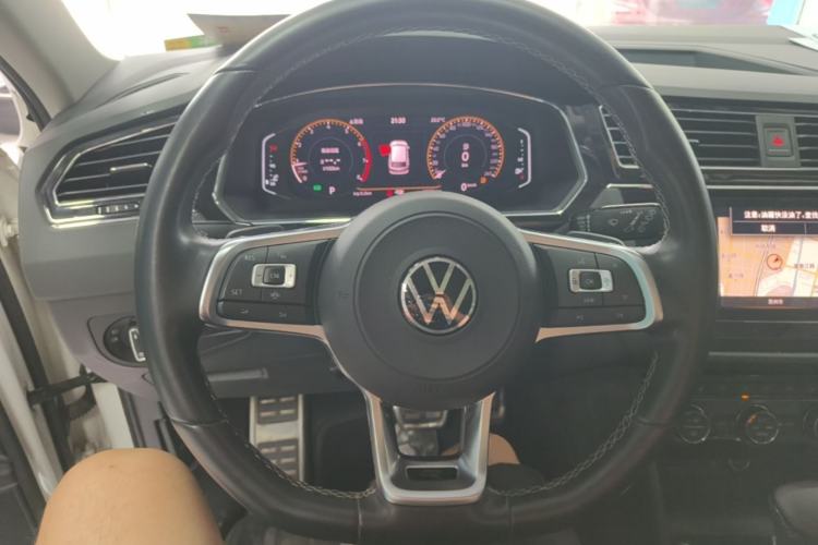 Used Volkswagen Tiguan L 2021 330TSI Automatic Two-Wheel Drive R-Line Enhanced Edition Steering Wheel