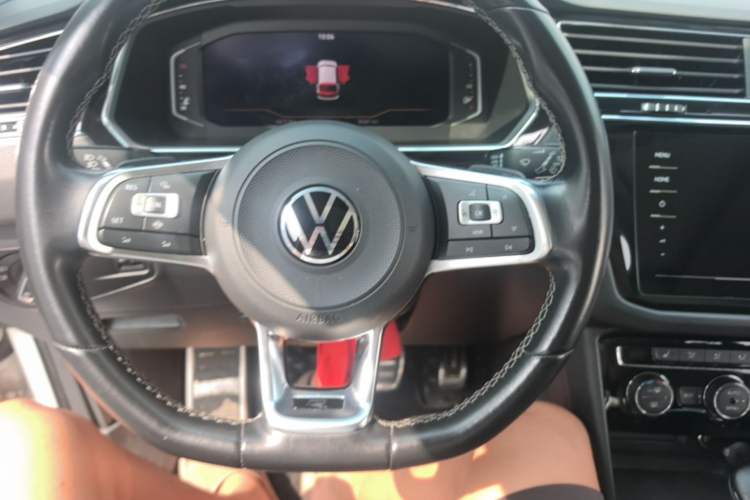 Used Volkswagen Tiguan L 2021 330TSI Automatic Two-Wheel Drive R-Line Enhanced Edition Steering Wheel
