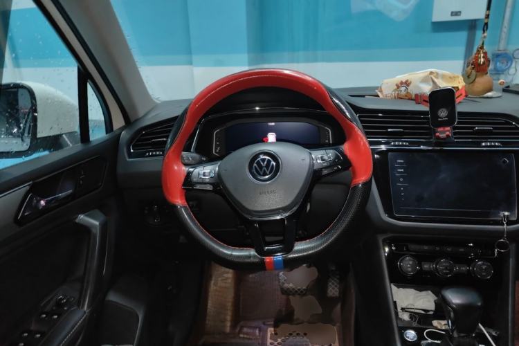 Used Volkswagen Tiguan L 2021 330TSI Automatic Two-Wheel Drive Smart Edition Steering Wheel