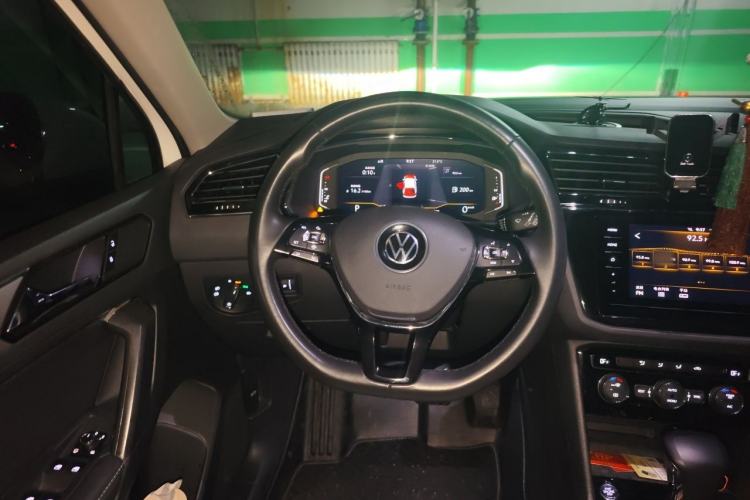 Used Volkswagen Tiguan L 2021 330TSI Automatic Two-Wheel Drive Smart Edition Steering Wheel