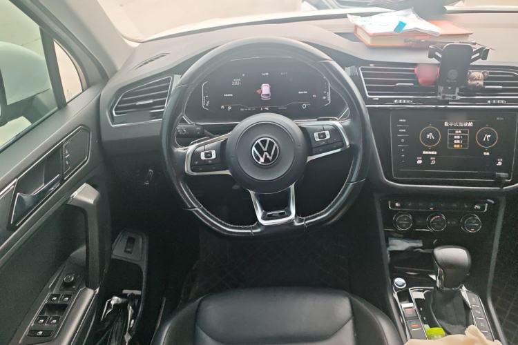 Used Volkswagen Tiguan L 2021 330TSI Automatic Two-Wheel Drive R-Line Enhanced Edition Steering Wheel
