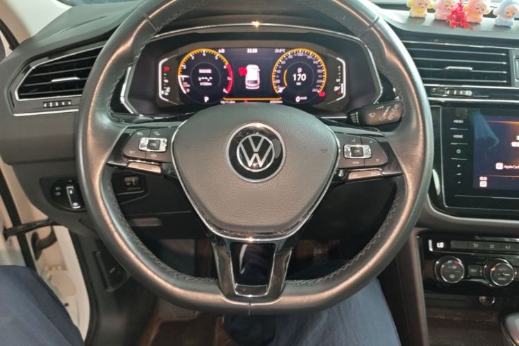 Used Volkswagen Tiguan L 2021 330TSI Automatic Two-Wheel Drive Smart Edition Steering Wheel