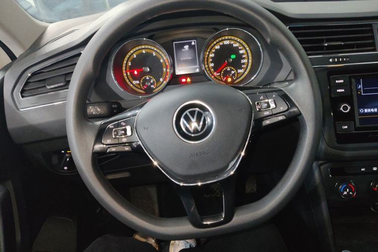 Used Volkswagen Tiguan L 2021 330TSI Automatic Two-Wheel Drive Comfort Edition Steering Wheel