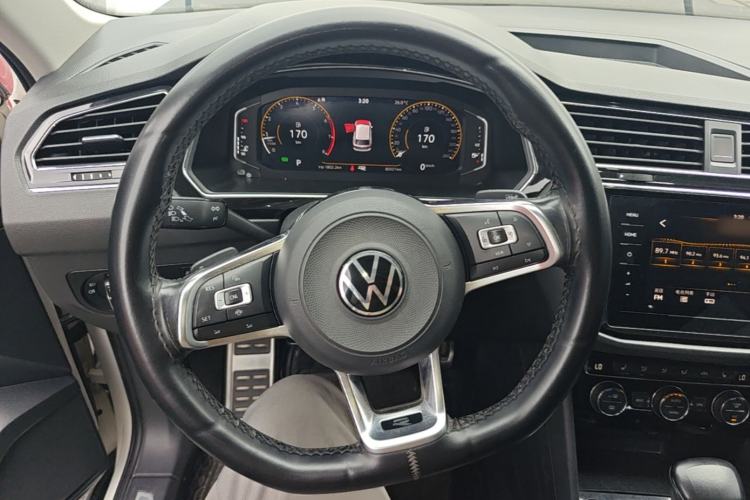 Used Volkswagen Tiguan L 2021 330TSI Automatic Two-Wheel Drive R-Line Enhanced Edition Steering Wheel