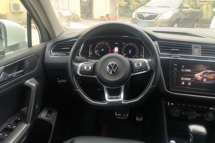 Used Volkswagen Tiguan L 2021 330TSI Automatic Two-Wheel Drive R-Line Enhanced Edition Steering Wheel