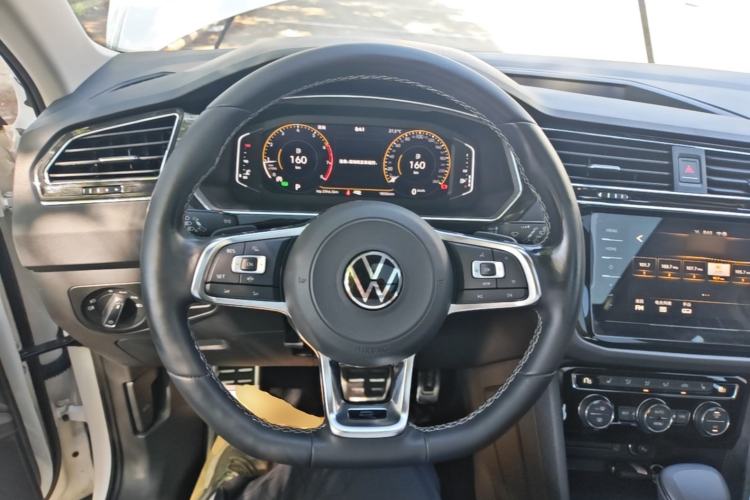 Used Volkswagen Tiguan L 2021 330TSI Automatic Two-Wheel Drive R-Line Enhanced Edition Steering Wheel