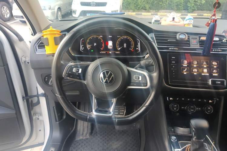 Used Volkswagen Tiguan L 2021 330TSI Automatic Two-Wheel Drive R-Line Enhanced Edition Steering Wheel
