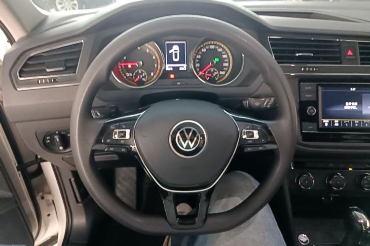 Used Volkswagen Tiguan L 2021 330TSI Automatic Two-Wheel Drive Comfort Edition Steering Wheel