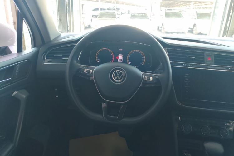 Used Volkswagen Tiguan L 2021 330TSI Automatic Two-Wheel Drive Smart Edition Steering Wheel