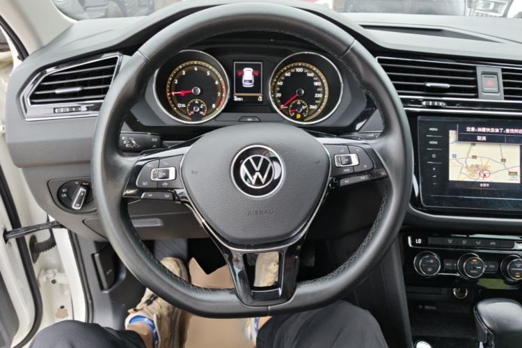 Used Volkswagen Tiguan L 2021 330TSI Automatic Two-Wheel Drive Smart Edition Steering Wheel