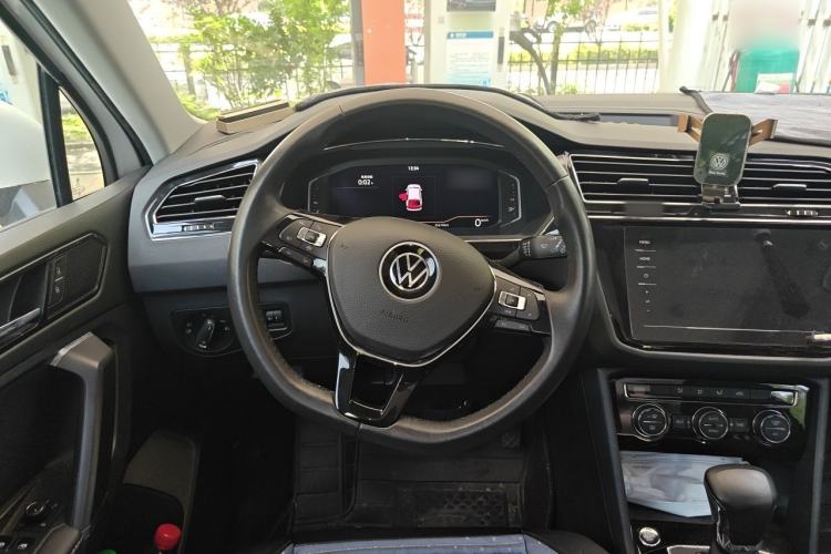 Used Volkswagen Tiguan L 2021 330TSI Automatic Two-Wheel Drive Smart Edition Steering Wheel