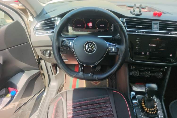 Used Volkswagen Tiguan L 2021 330TSI Automatic Two-Wheel Drive Smart Edition Steering Wheel