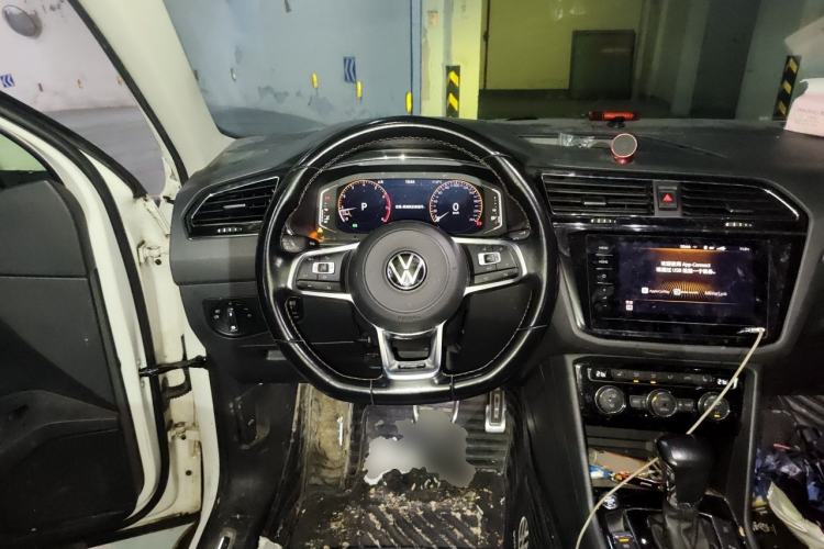 Used Volkswagen Tiguan L 2021 330TSI Automatic Two-Wheel Drive R-Line Enhanced Edition Steering Wheel